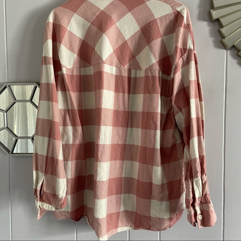 H&M Pink Cream Plaid Oversized Button Down - Picture 2 of 5